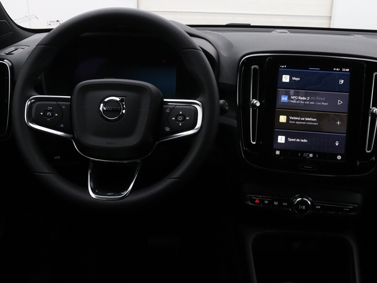 40448916 volvo xc40 single core 69 kwh navi camera pre conditioning cruise 7 09
