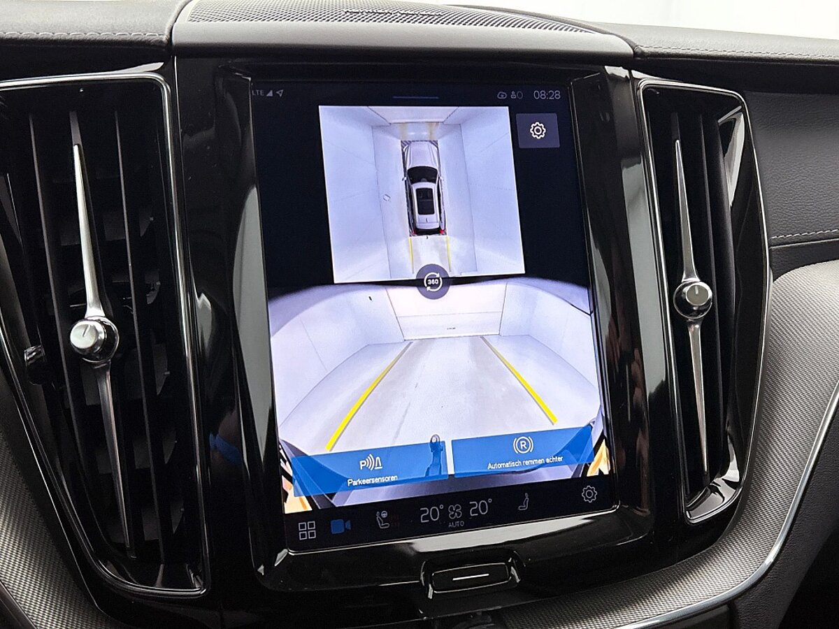 48687982 volvo xc60 2 0 t6 awd ultra dark 94