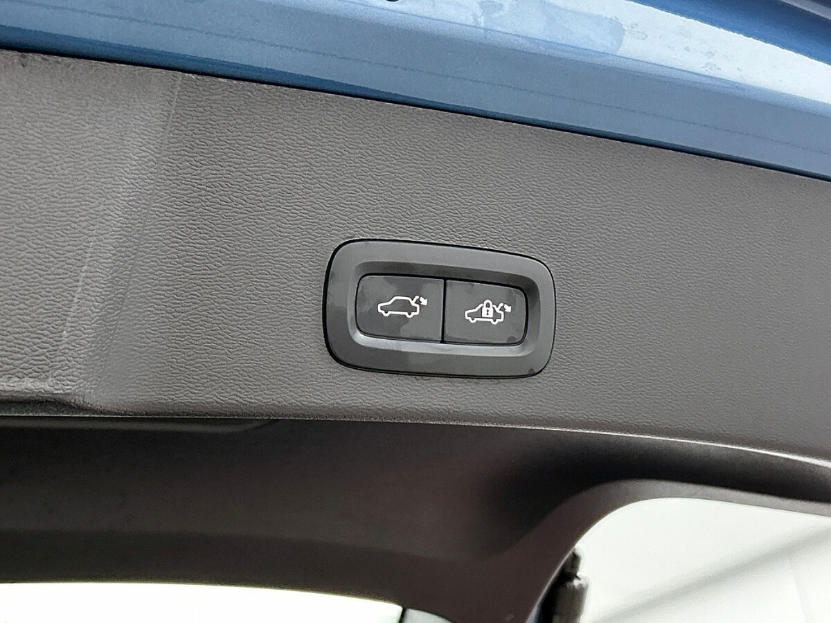 48947583 volvo xc40 2 0 b4 plus dark trekhaak harman kardon 42