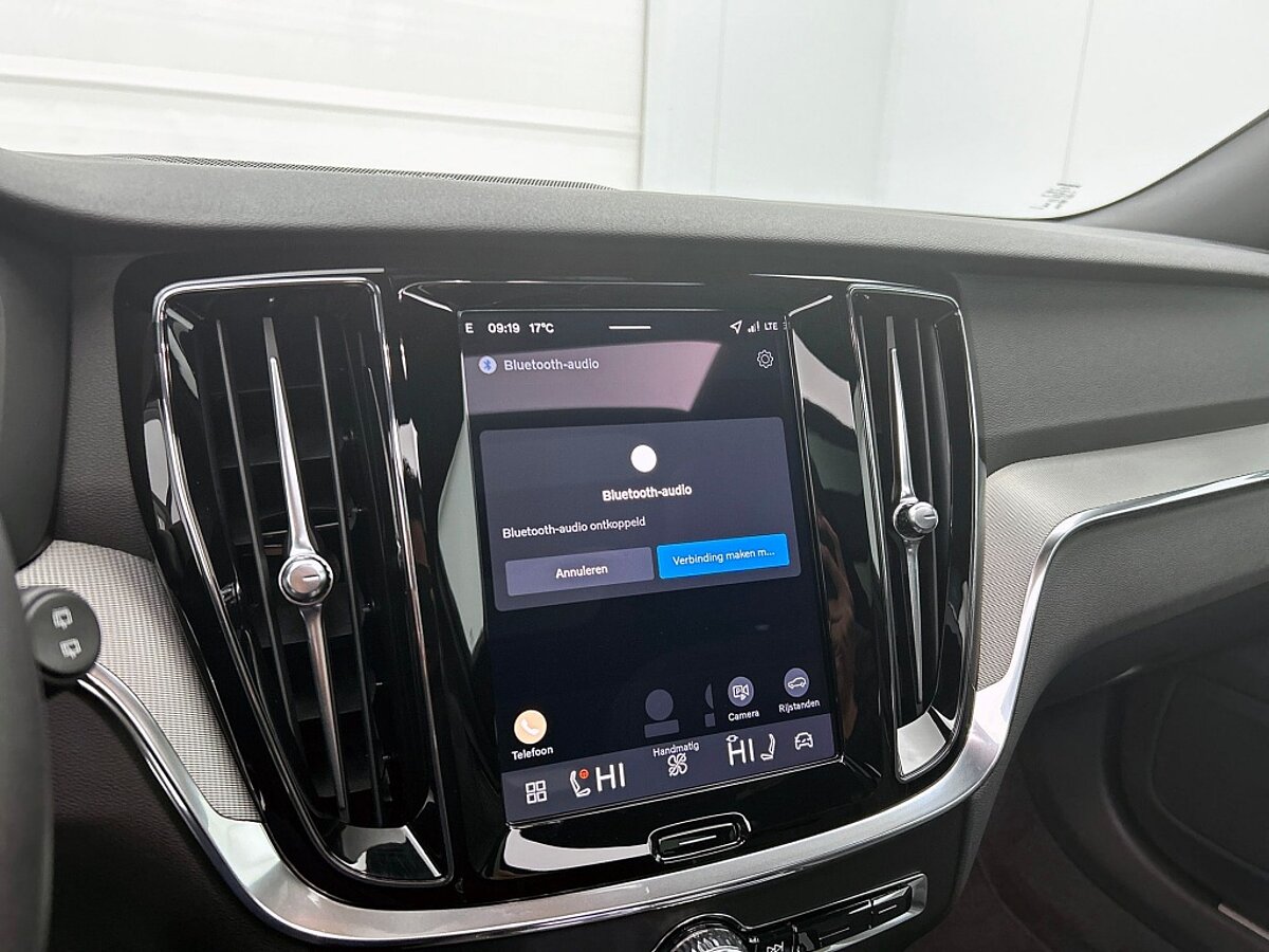 49671201 volvo v60 t6 twin plus dark nieuw actie van 64 480 voor 59985 14