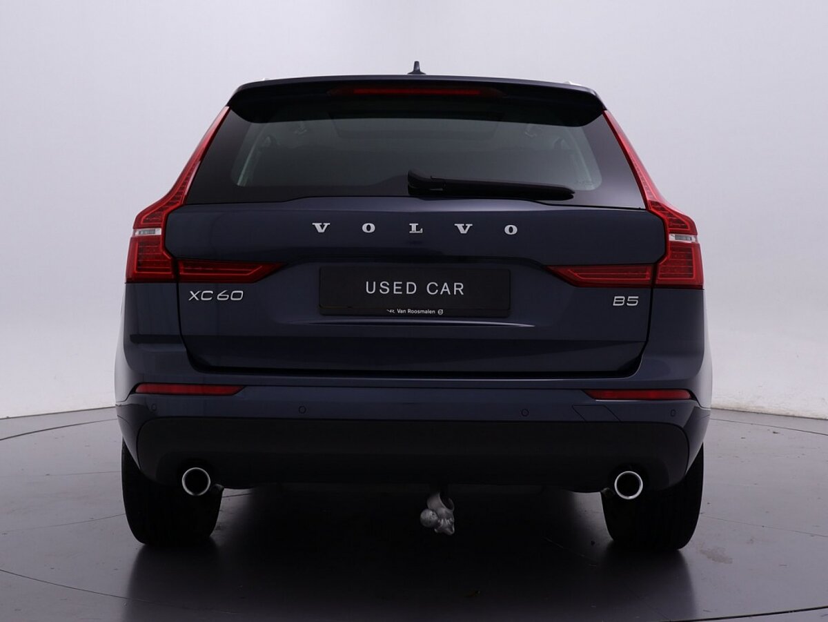 36022184 volvo xc60 2 0 b5 momentum exclusive 7