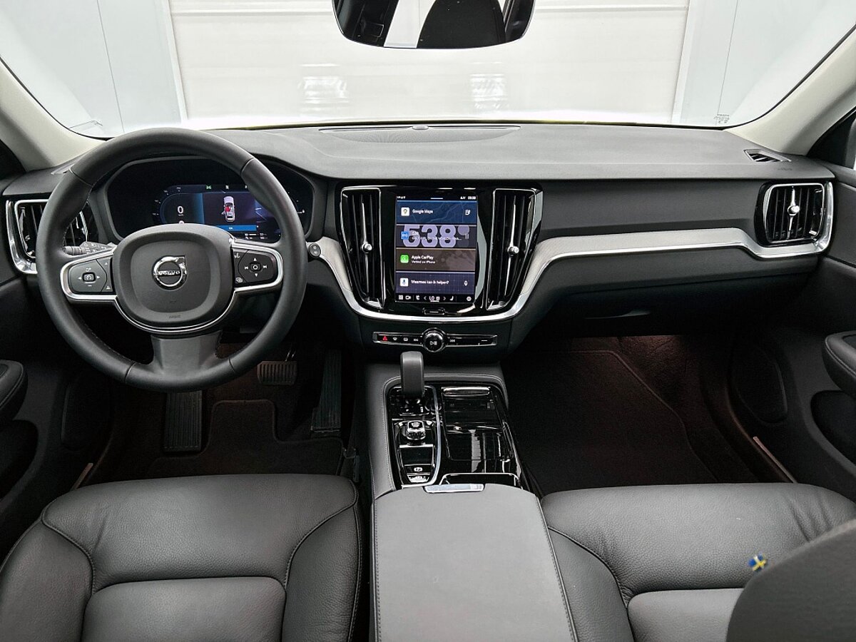 42166349 volvo v60 2 0 t6 essential edition driver assist leder climate 19 6 38