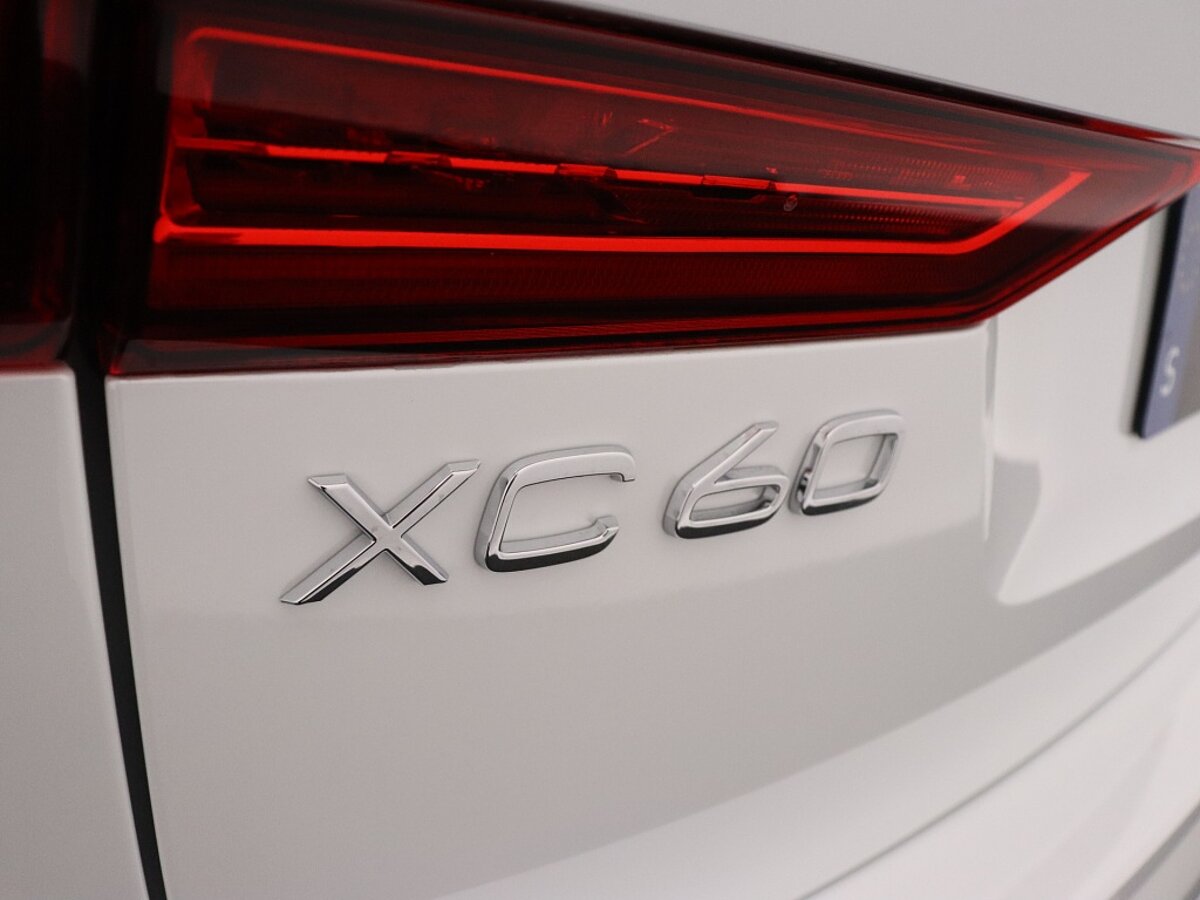 45734612 volvo xc60 t6 awd ultra dark nappa leder massage en ventilatie trekha c37817