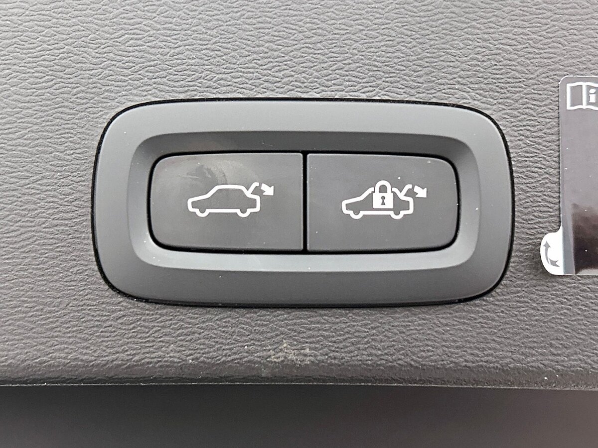 45916578 volvo xc40 1 5 t5 recharge r design 20inch velgen lederen bekleding 38