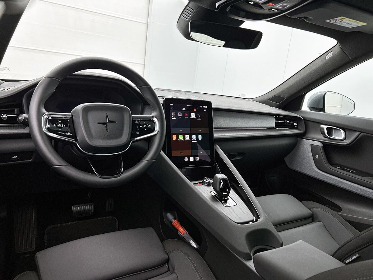 46401148 polestar 2 long range single motor 82kwh plus pixel led 32