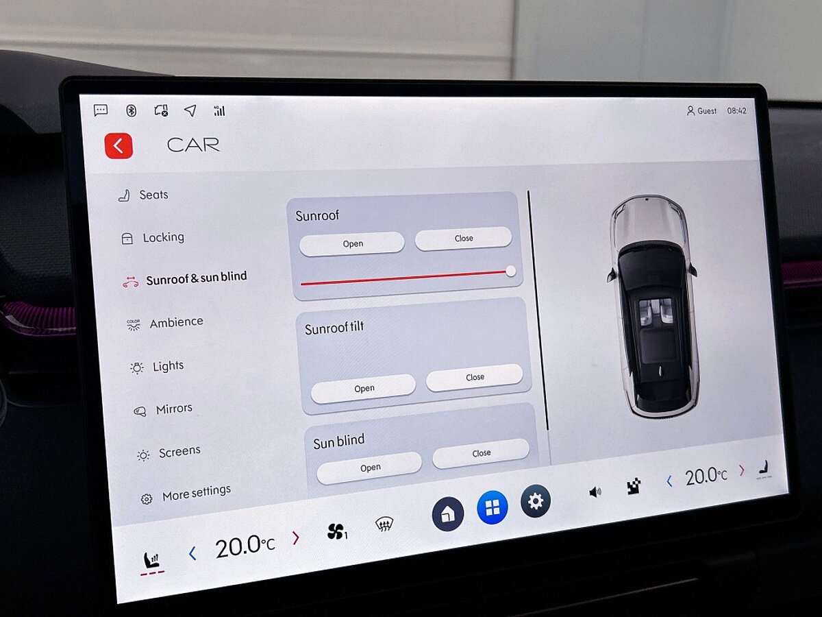 47120059 lynk co 08 1 5 more 345 pk 200km phev full option dealer demo 13