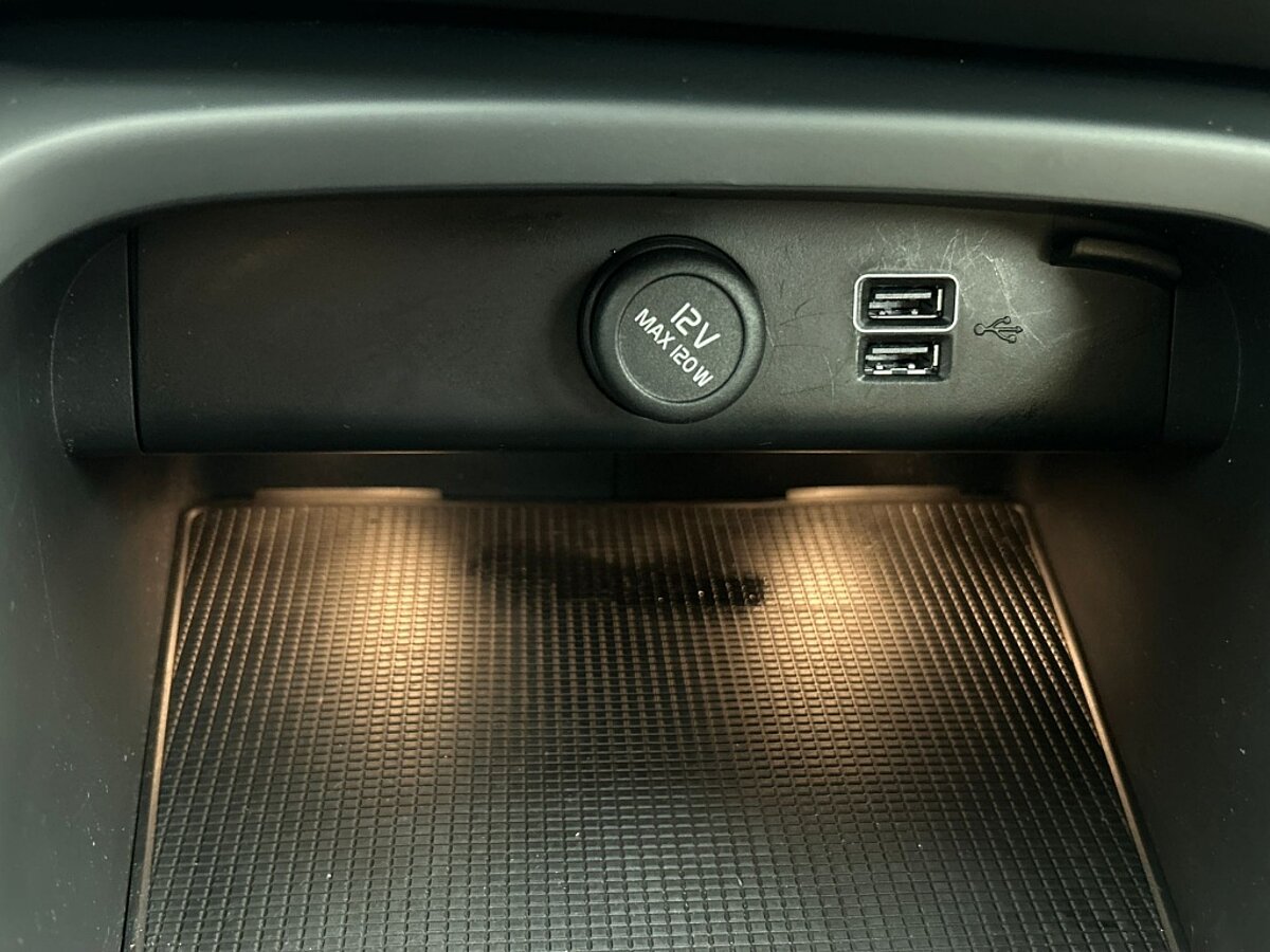 48303075 volvo xc40 1 5 t4 recharge inscription leder blis navigatie sensore 51