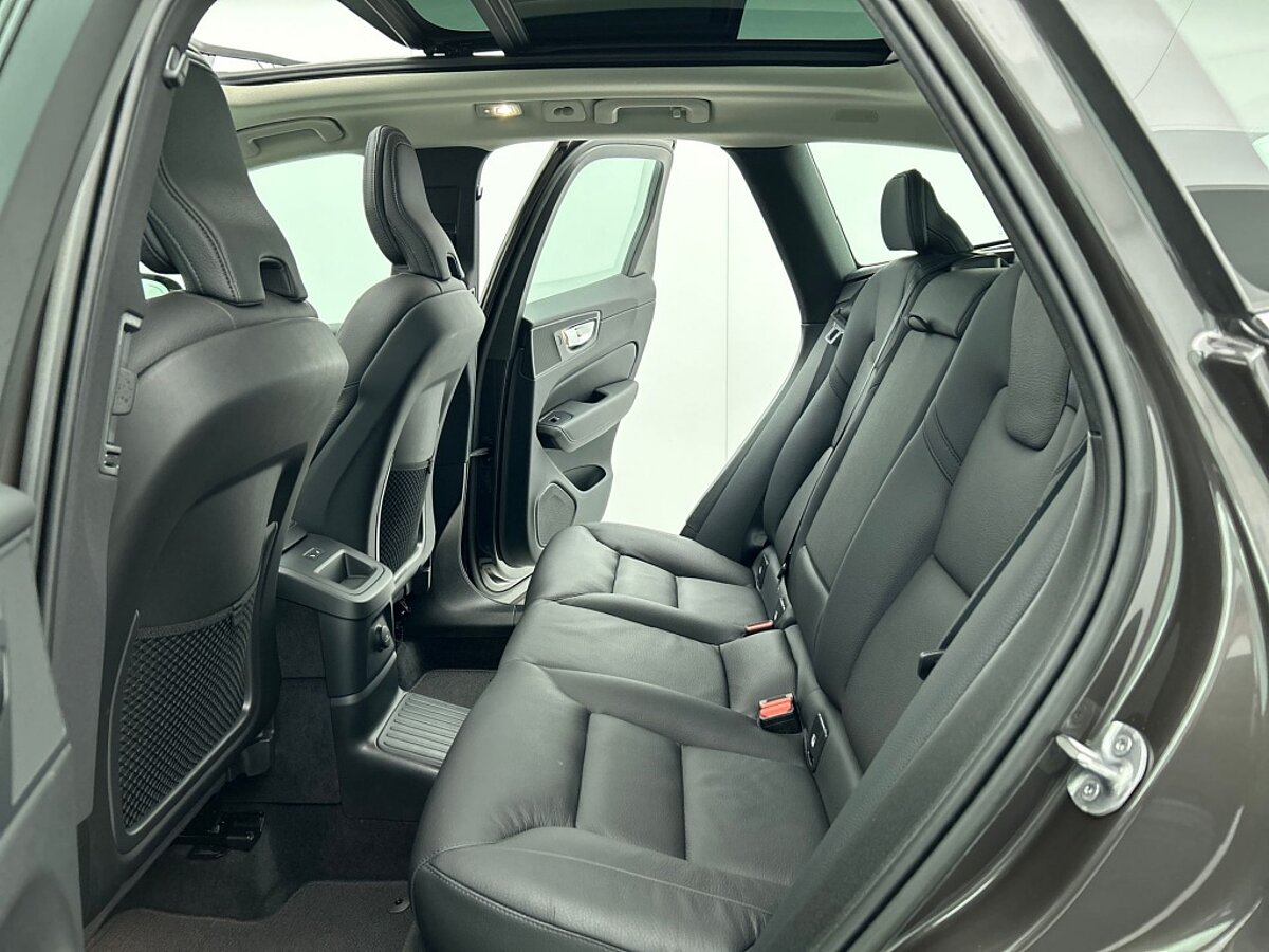 48455626 volvo xc60 2 0 t6 bright pano long range memory seats climate pack b8c02d