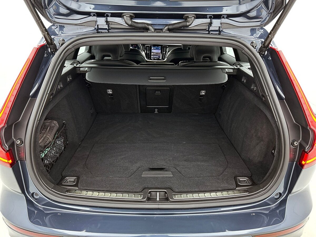 49424575 volvo v60 2 0 t6 plus dark trekhaak sport leder 360 blis pilot 61