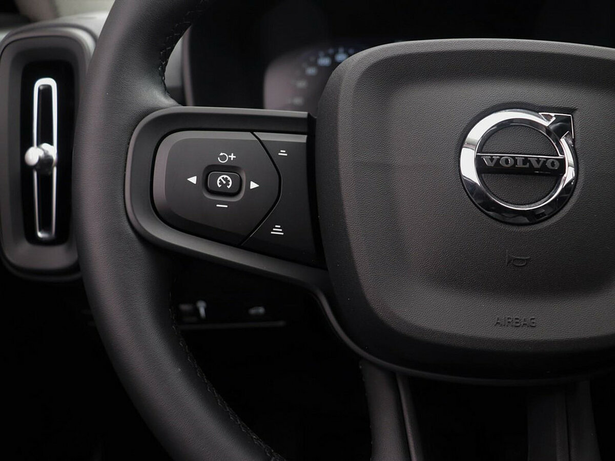 34674506 volvo xc40 1 5 t2 automaat r design look e3c7f8