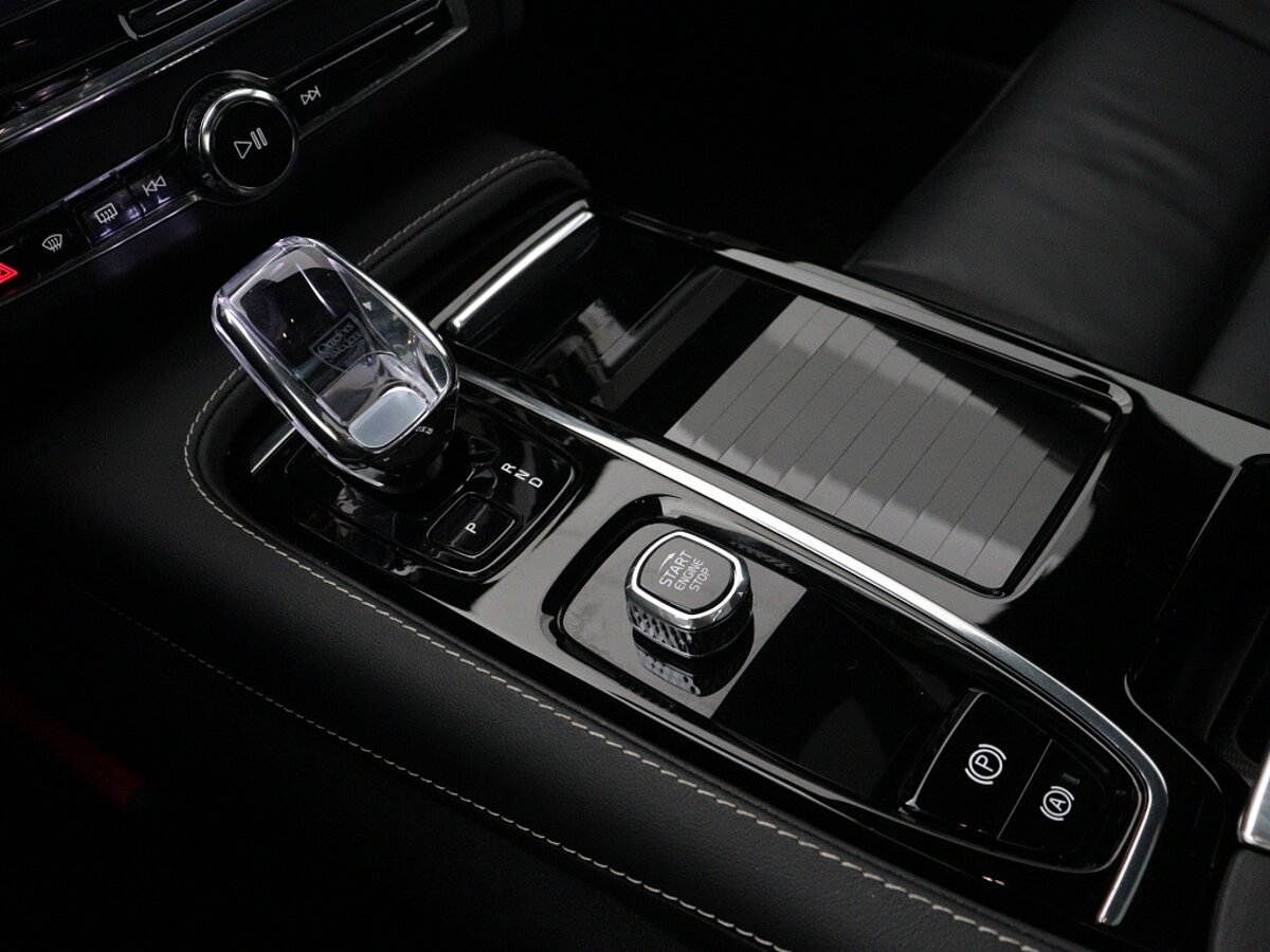 42837526 volvo v90 2 0 t6 awd ultra dark bowers wilkins trekhaak 850a63