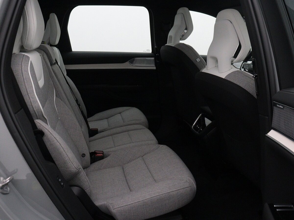44243808 volvo ex90 twin performance ultra 111 kwh b w luchtvering bekleding w 04