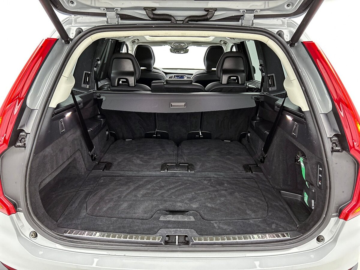 49264734 volvo xc90 t8 dark pano long range 360 20 inch trekhaak 47