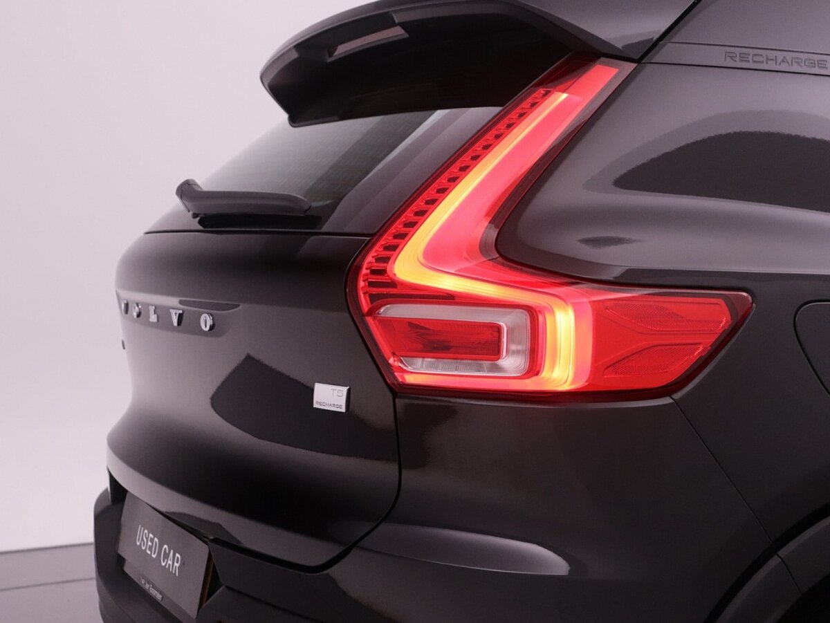 34459906 volvo xc40 1 5 t5 recharge r design 5d961d