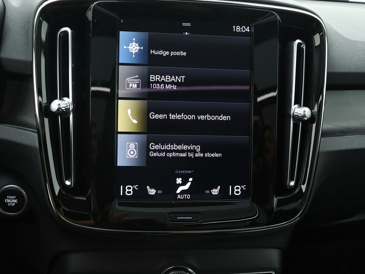 34860842 volvo xc40 1 5 t4 twin engine ultimate dark 20 velgen pano dak 41