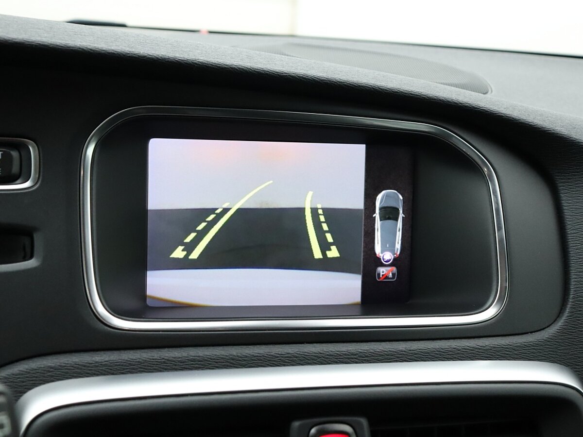 36007830 volvo v40 1 5 t3 polar sport panorama dak navigatie pdc 75
