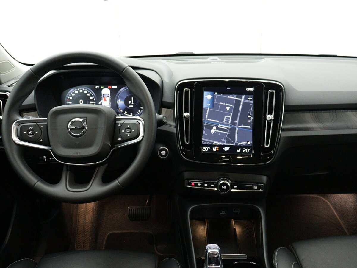 44288600 volvo xc40 1 5 t4 recharge plus bright 5 01