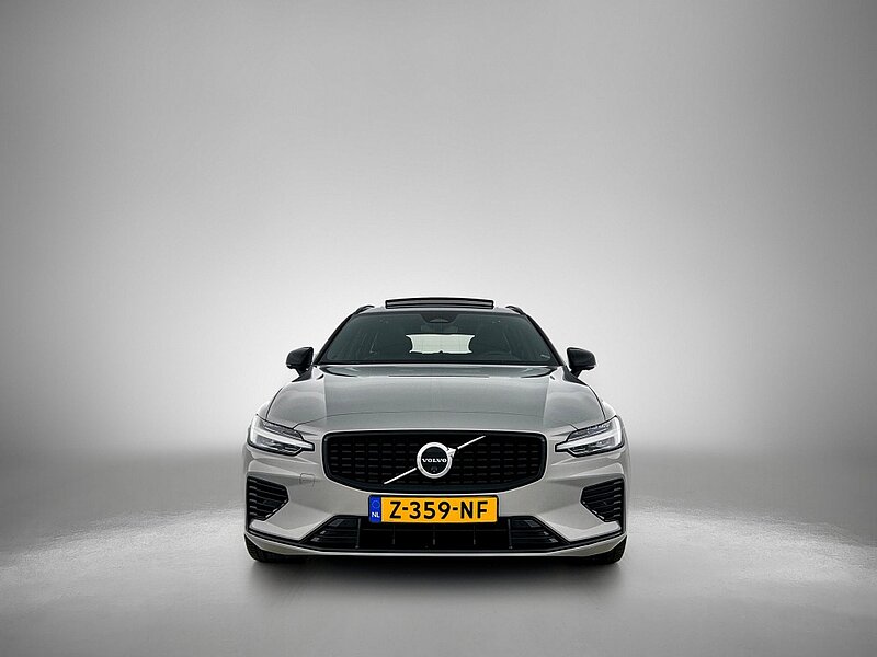 46737831 volvo v60 2 0 t6 awd plus dark 360a camera trekhaak panoramadak 6 05