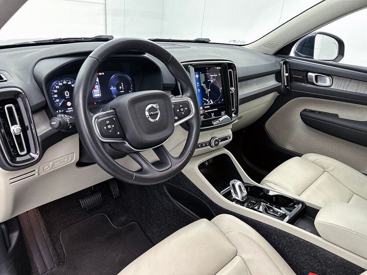 47001389 volvo xc40 1 5 t5 inscription panorama dak blis trekhaak all season 82
