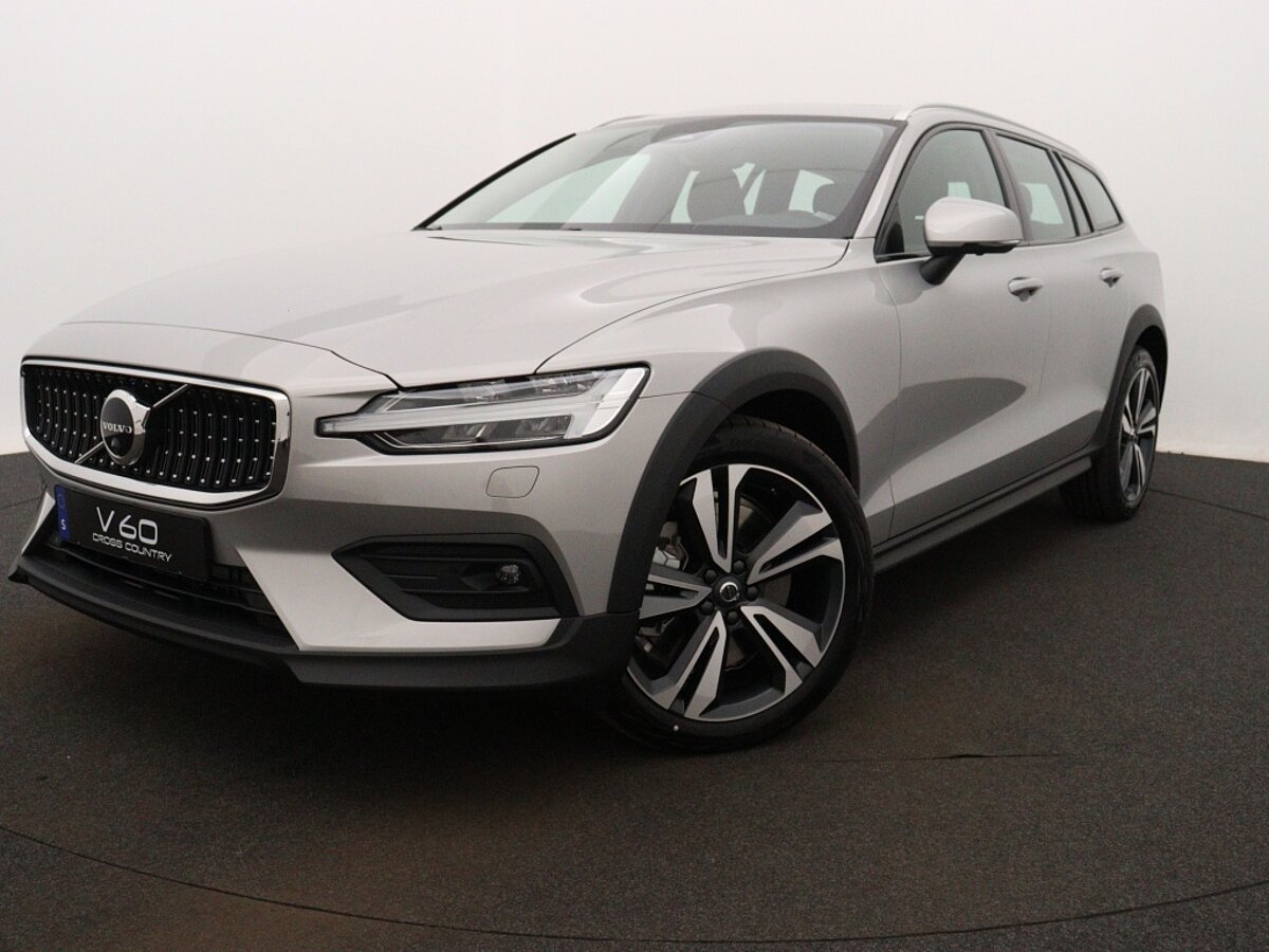 34285528 volvo v60 2 0 b5 cross country awd ultimate panorama dak 360 graden ca 76