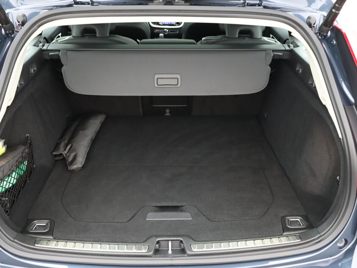 35874774 volvo v60 2 0 b4 plus bright pano dak standkachel trekhaak 360 cam 5411bb