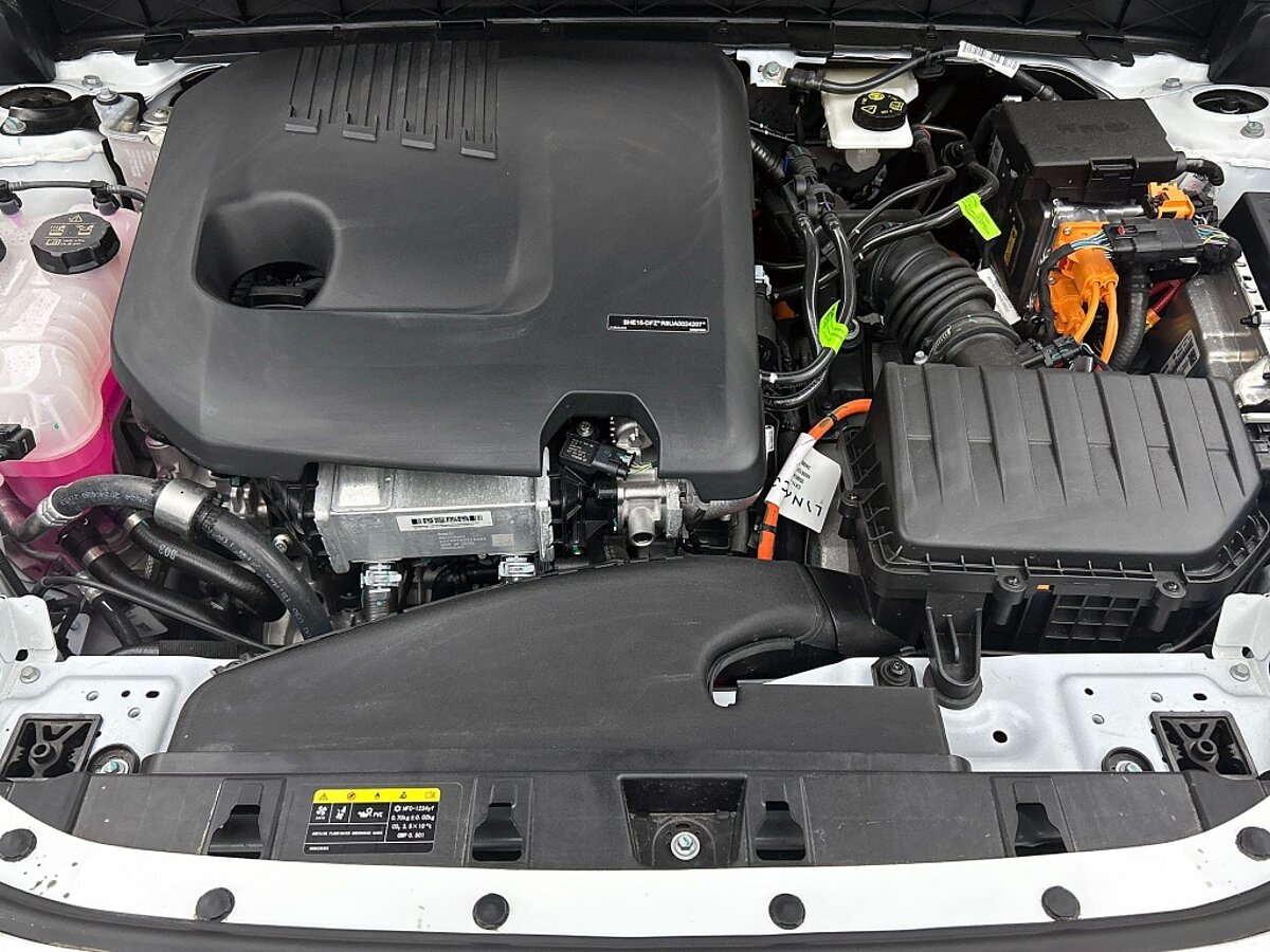 47307005 lynk co 01 1 5 more 261 pk 75km phev full option dealer demo 82