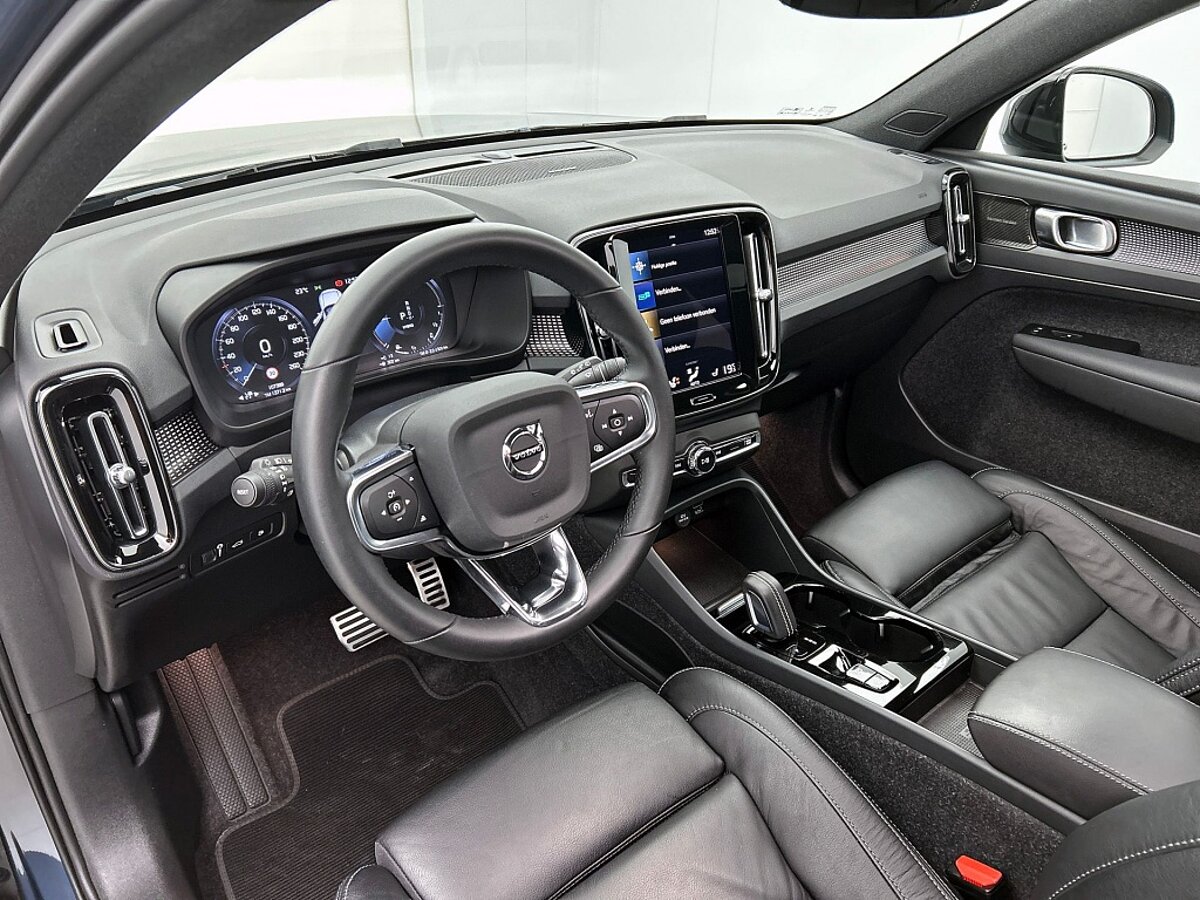 46877628 volvo xc40 1 5 t5 rech r design panorama dak harman kardon 19
