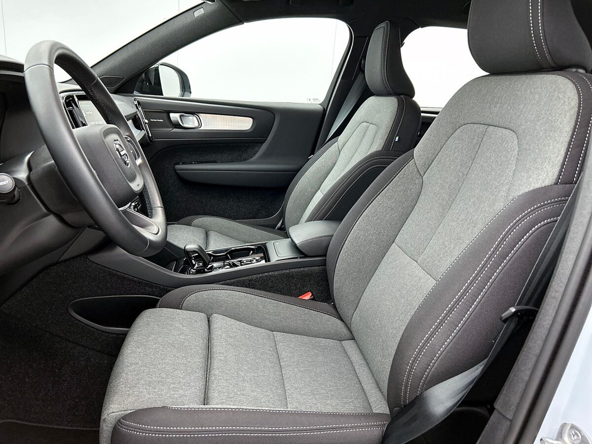 48515761 volvo xc40 2 0 b4 plus dark 19 inch trekhaak voorruit verwarming b4bc0d