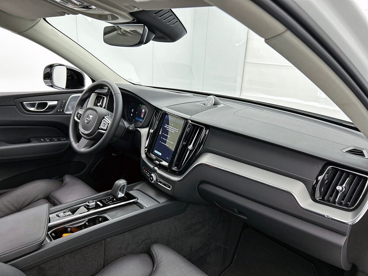 49302488 volvo xc60 t6 recharge awd ultimate dark bowers wilkins luchtvering 63