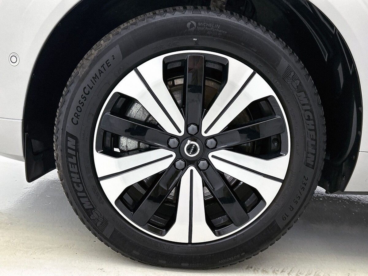 49002623 volvo xc60 2 0 t6 plus dark trekhaak 360a camera panoramadak 06