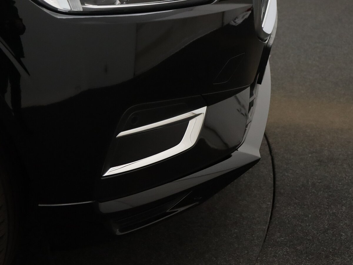 36110625 volvo xc60 2 0 b5 inscript 488f68