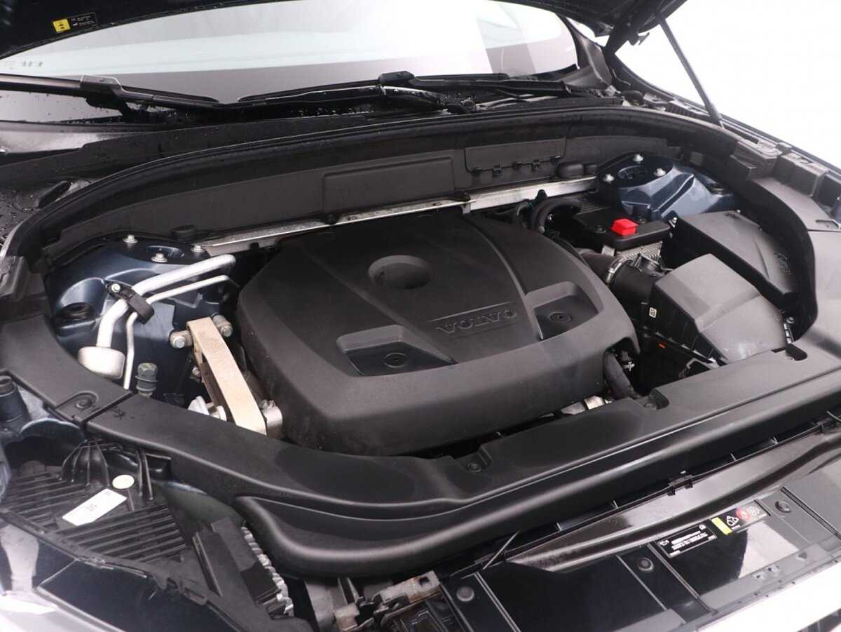 44244549 volvo xc60 2 0 t5 momentum 68
