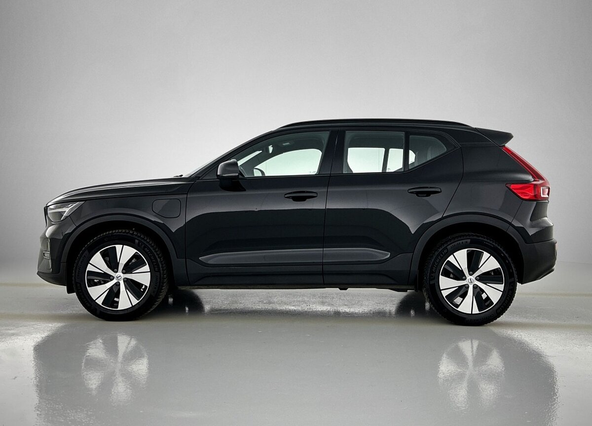 45663226 volvo xc40 1 5 t4 recharge r design 2 09