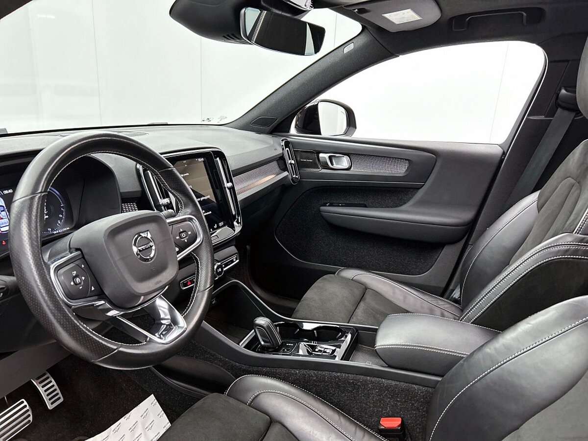 46739746 volvo xc40 1 5 t5 recharge r design panoramadak trekhaak 360a camera 09