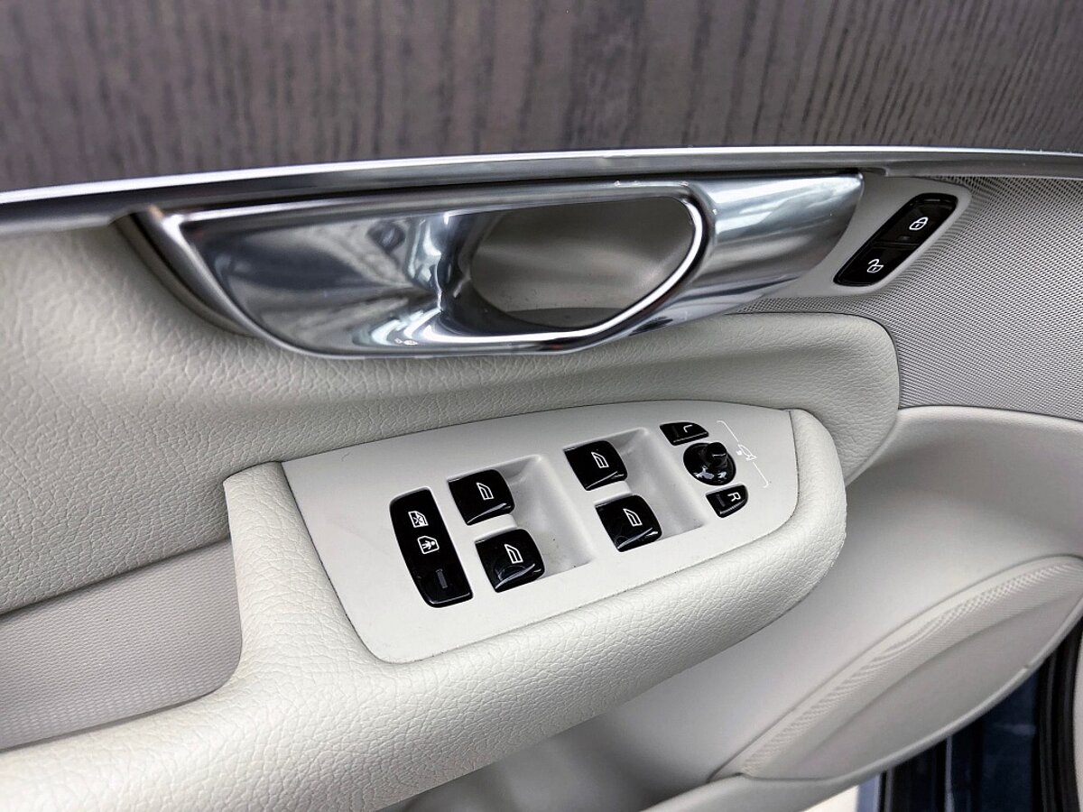 47390119 volvo xc90 2 0 t8 awd inscription intro edition 3dcd91