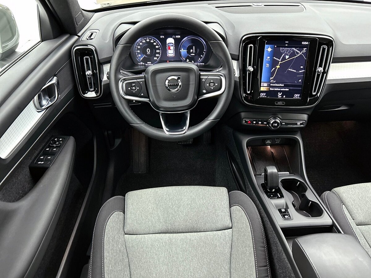48948034 volvo xc40 1 5 t4 plug in hybrid core bright navigatie sensoren voor 36