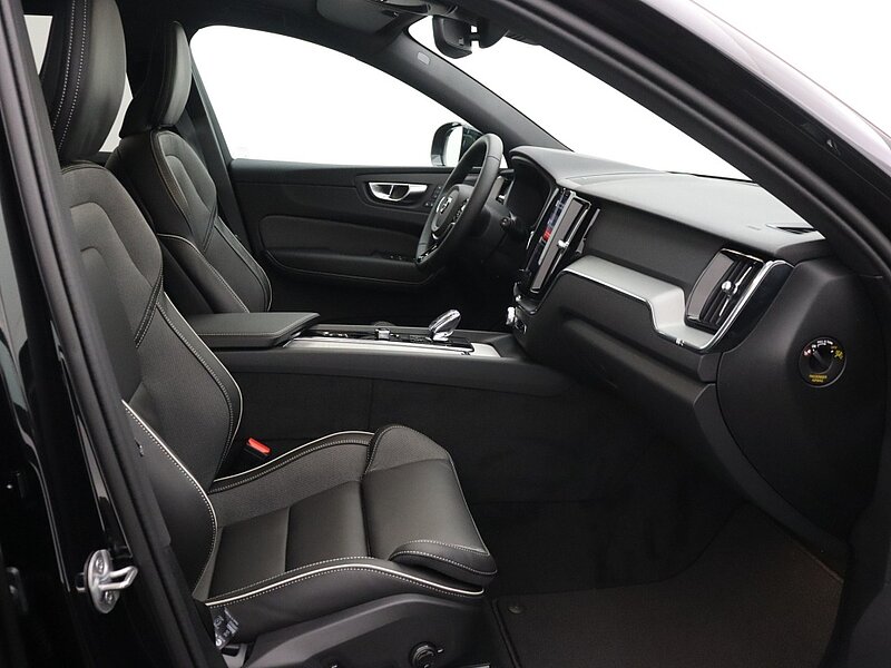 44998435 volvo xc60 t6 awd plus dark harman kardon 21 velgen 6 03