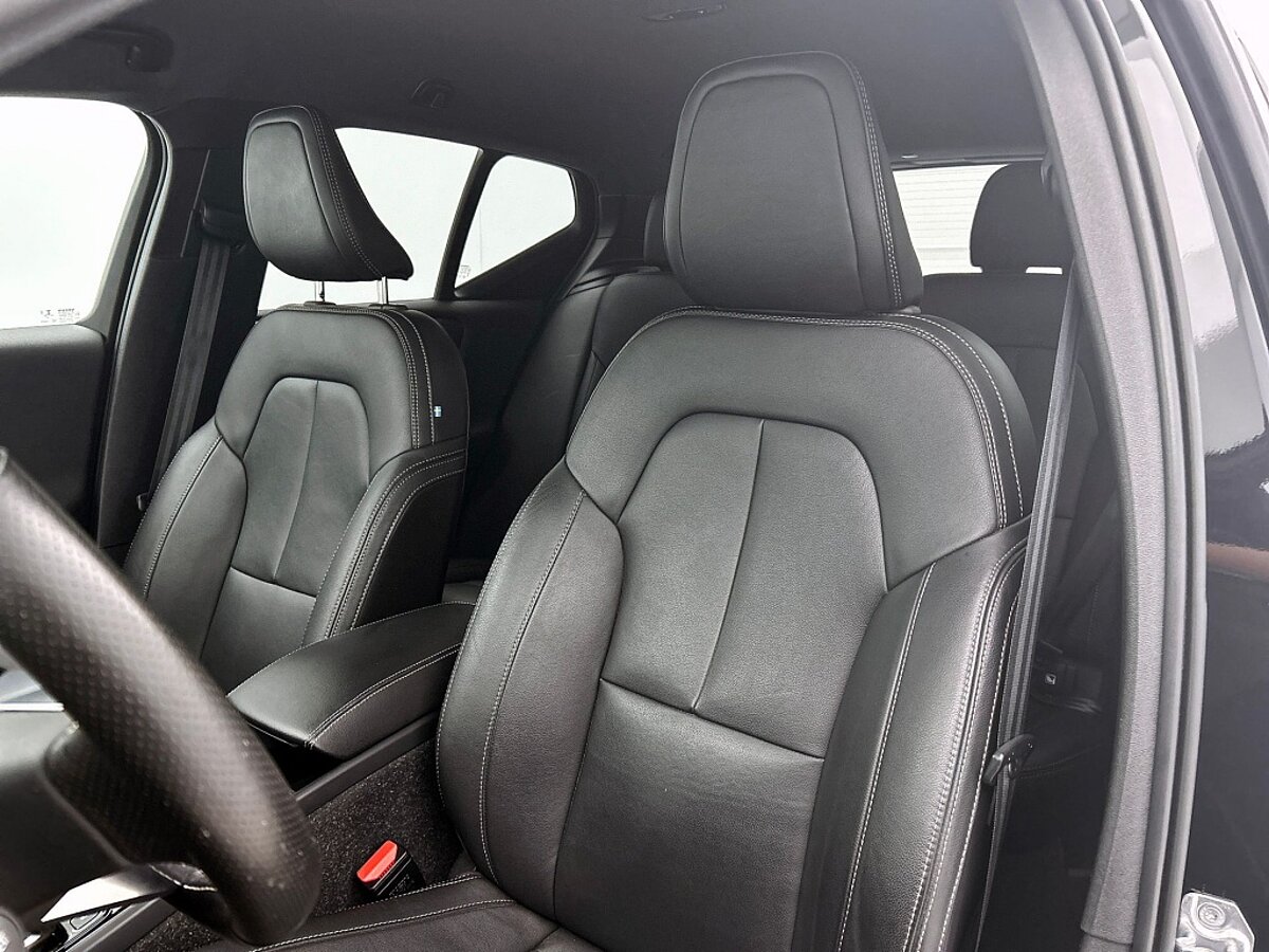 45831244 volvo xc40 1 5 t5 recharge r design 907edc