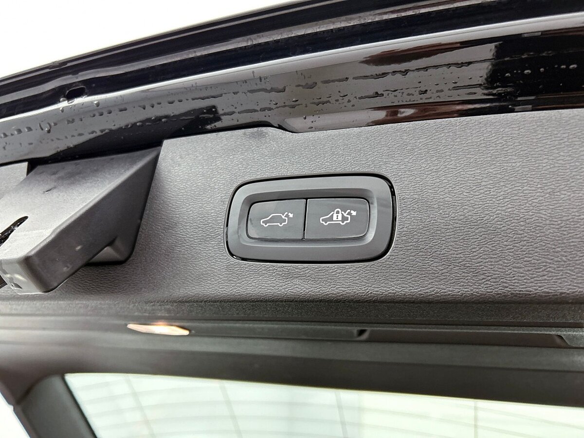 46919098 volvo v60 2 0 t6 plus dark trekhaak 73e1d8