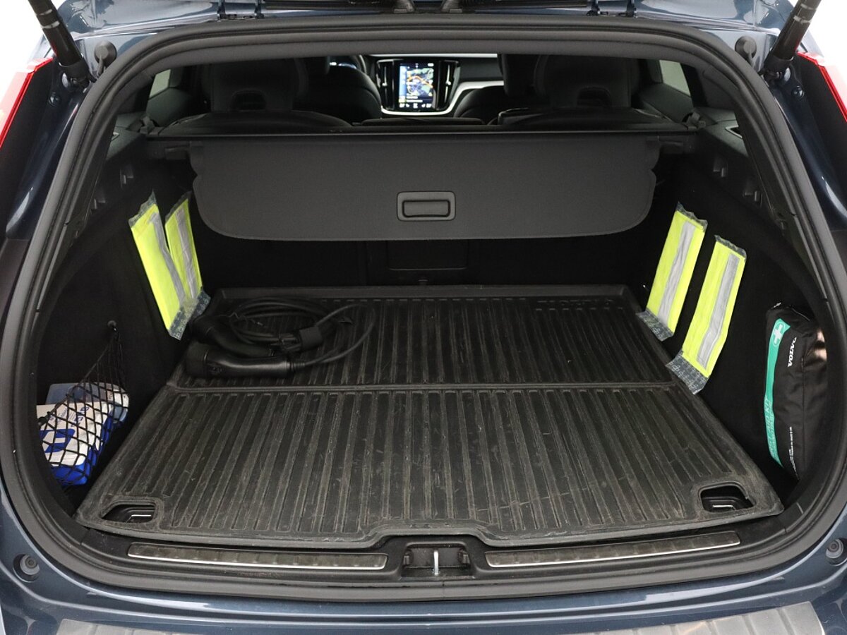 34254989 volvo v60 2 0 t6 awd recharge r design trekhaak b0b856