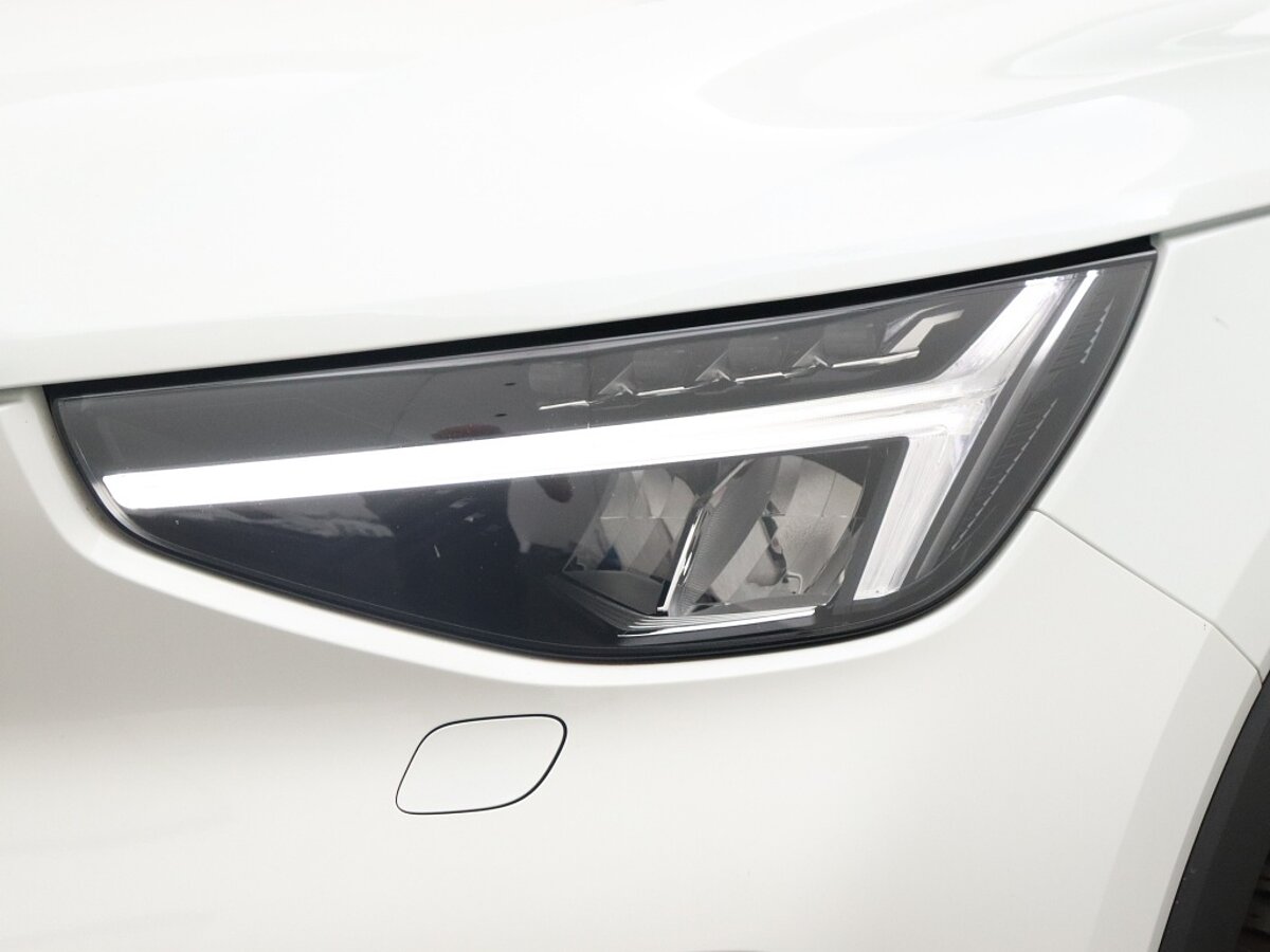 34949684 volvo xc40 1 5 t4 recharge ultimate b288aa
