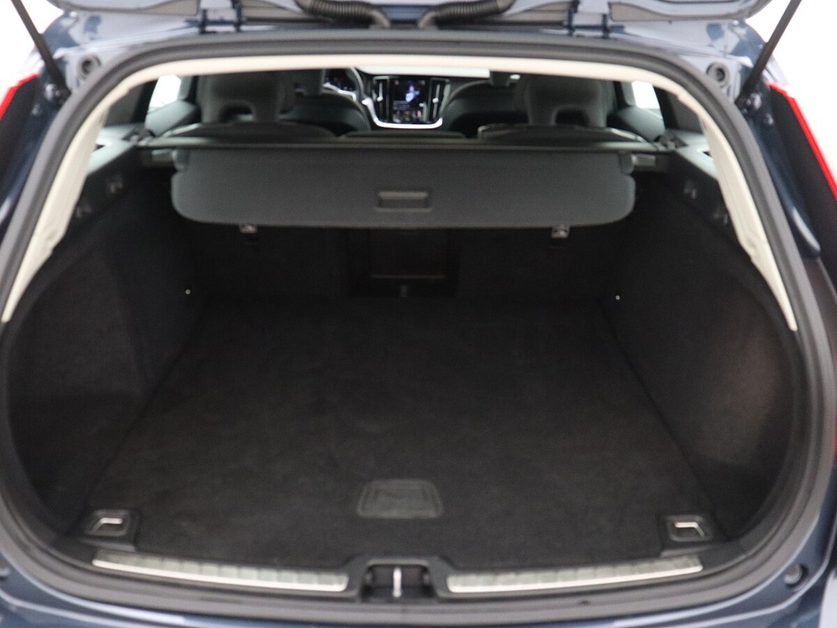 40000939 volvo v60 2 0 b3 essential edition 80372f