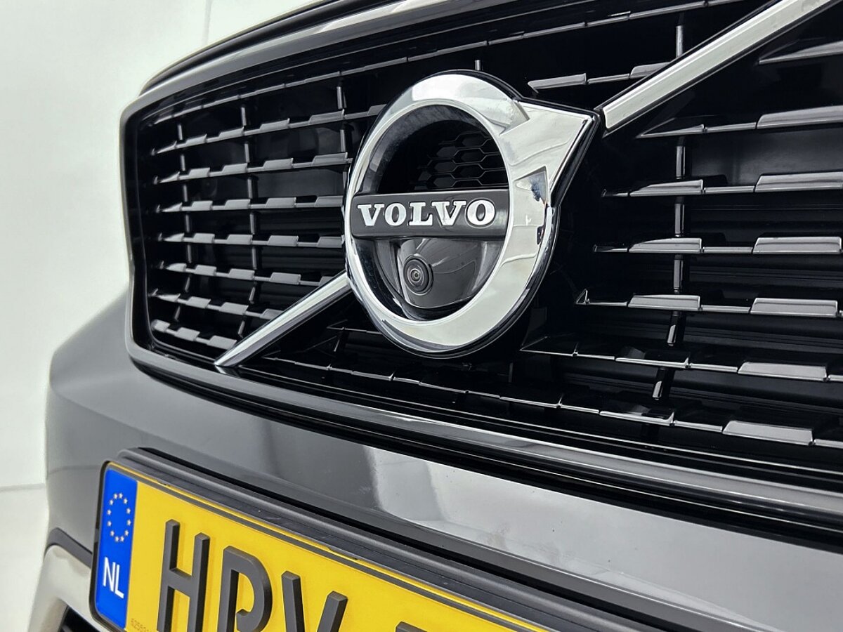 45429924 volvo xc40 1 5 t5 recharge r design 43