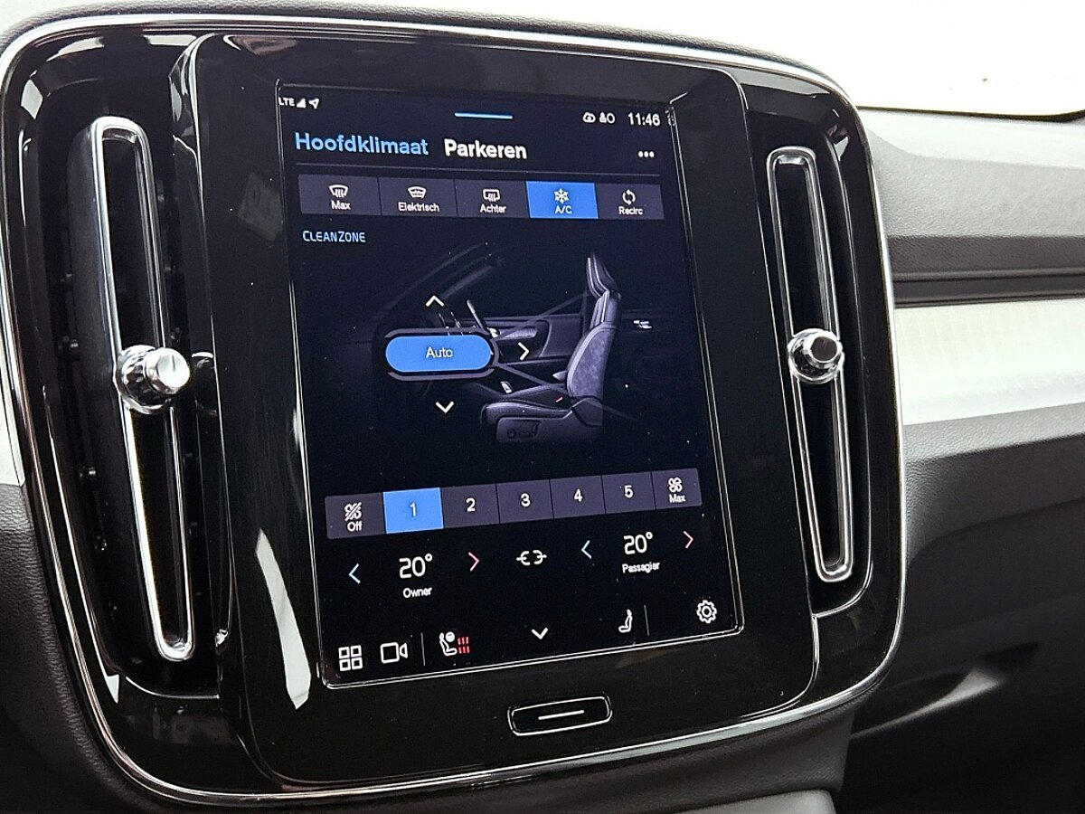 47270753 volvo xc40 2 0 b4 plus dark automaat trekhaak harman kardon 29