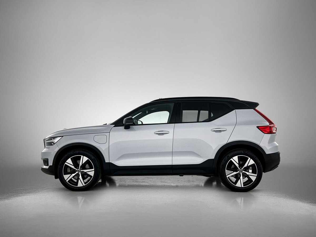 49446815 volvo xc40 1 5 t5 r design panorama dak trekhaak climate pack camer 2 01