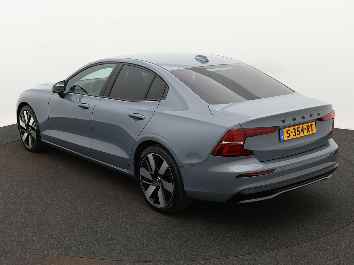 34316478 volvo s60 2 0 b3 plus dark sportstoelen parkeercamera achter 3 11