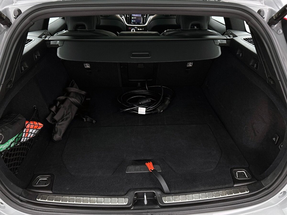 49834345 volvo v60 2 0 t6 awd plus dark panorama dak 360 camera leder stoel 62