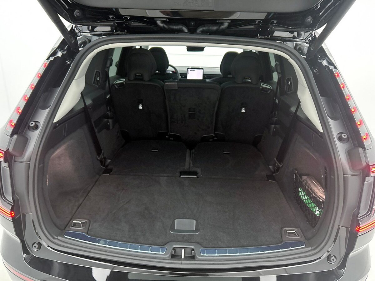 48676506 volvo ex90 ex 90 2wd core 7 zitter voorraad onyx black nordico microt 5598b9