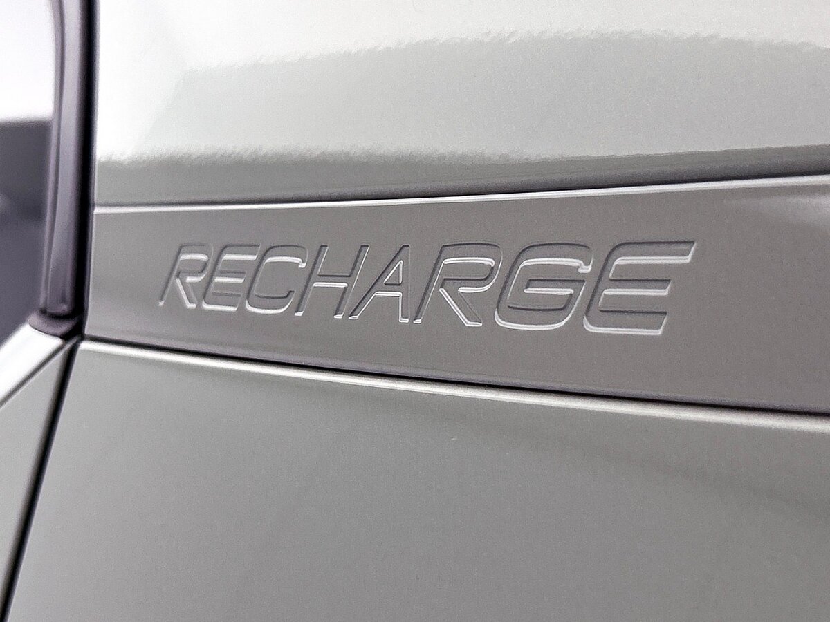 49484327 volvo xc40 1 5 t4 plug in hybrid core bright navigatie sensoren voor 72