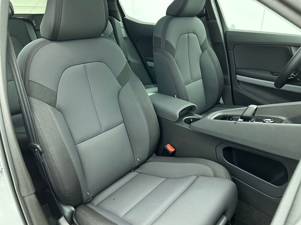 49559838 polestar 2 lrsm 82 kwh pilot plus trekhaak 81